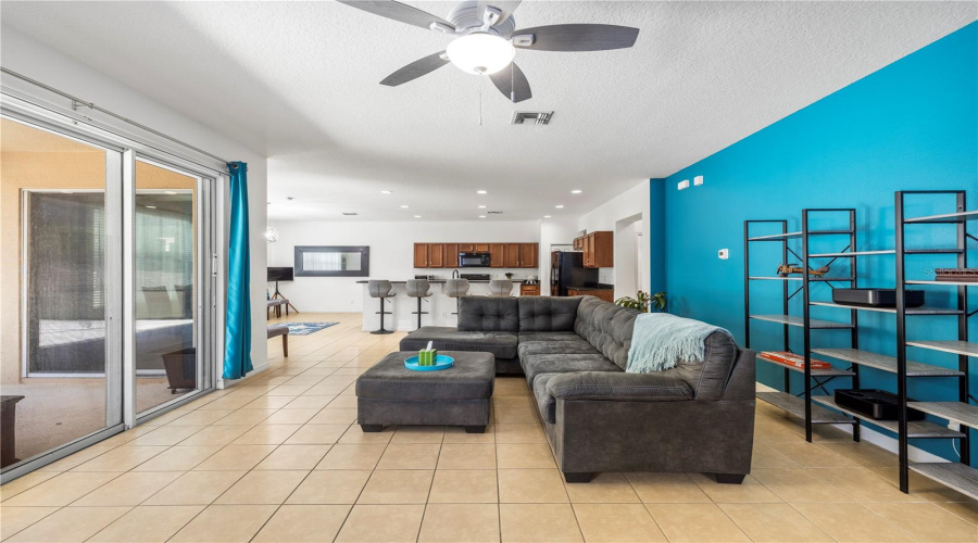 DAVENPORT, Florida 33837, 6 Bedrooms Bedrooms, ,5 BathroomsBathrooms,Residential,For Sale,ORANGE COSMOS,0,MFRTB8507217