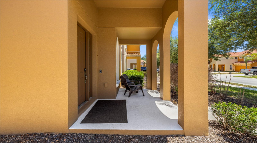 DAVENPORT, Florida 33837, 6 Bedrooms Bedrooms, ,5 BathroomsBathrooms,Residential,For Sale,ORANGE COSMOS,0,MFRTB8507217