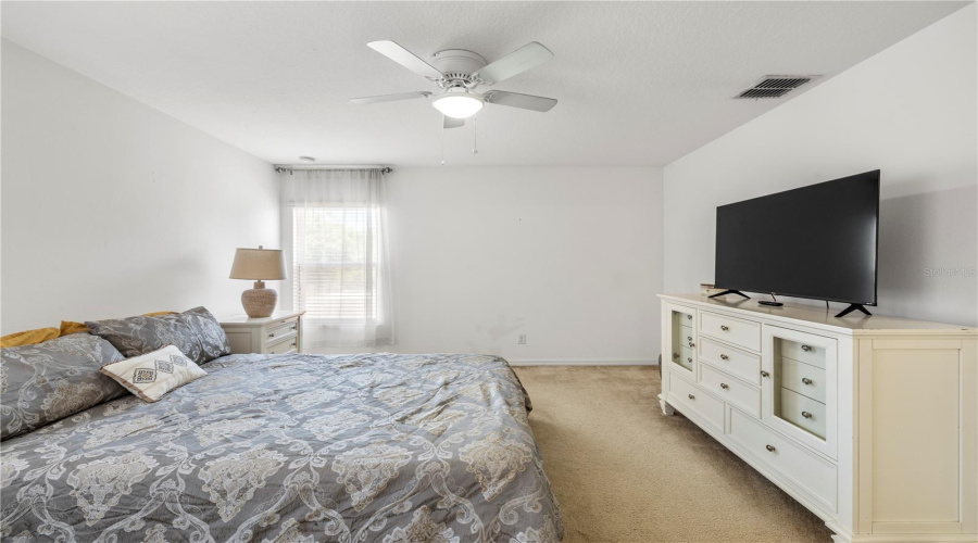 DAVENPORT, Florida 33837, 6 Bedrooms Bedrooms, ,5 BathroomsBathrooms,Residential,For Sale,ORANGE COSMOS,0,MFRTB8507217