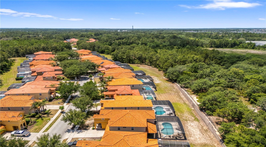 DAVENPORT, Florida 33837, 6 Bedrooms Bedrooms, ,5 BathroomsBathrooms,Residential,For Sale,ORANGE COSMOS,0,MFRTB8507217
