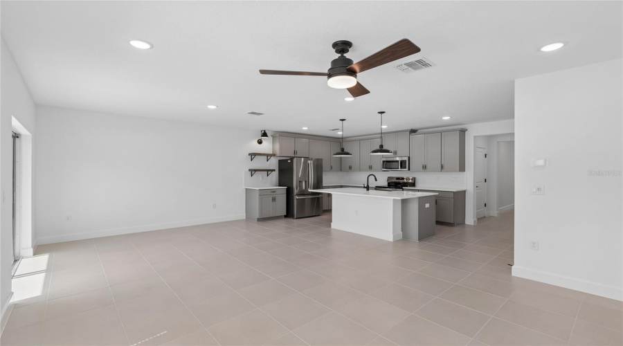 DAVENPORT, Florida 33837, 3 Bedrooms Bedrooms, ,2 BathroomsBathrooms,Residential,For Sale,WITHERS,0,MFRO6406819