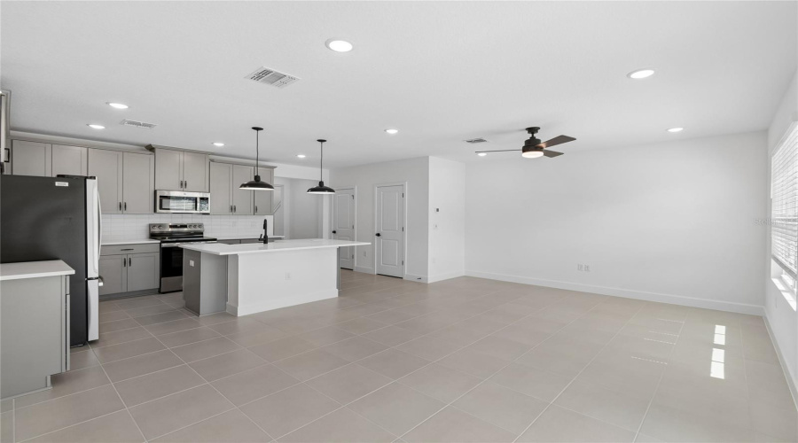 DAVENPORT, Florida 33837, 3 Bedrooms Bedrooms, ,2 BathroomsBathrooms,Residential,For Sale,WITHERS,0,MFRO6406819
