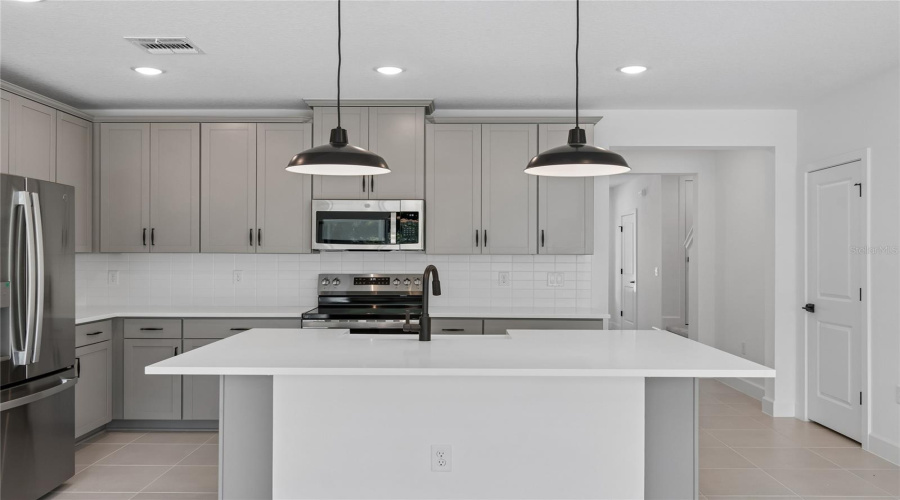 DAVENPORT, Florida 33837, 3 Bedrooms Bedrooms, ,2 BathroomsBathrooms,Residential,For Sale,WITHERS,0,MFRO6406819