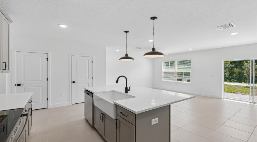DAVENPORT, Florida 33837, 3 Bedrooms Bedrooms, ,2 BathroomsBathrooms,Residential,For Sale,WITHERS,0,MFRO6406819