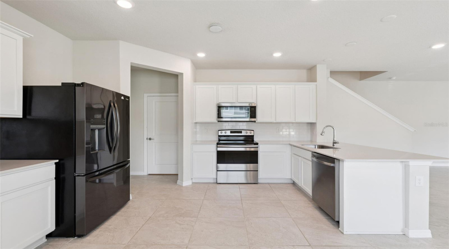 KISSIMMEE, Florida 34746, 3 Bedrooms Bedrooms, ,2 BathroomsBathrooms,Residential,For Sale,SPARKLING SHELL,0,MFRO6382561