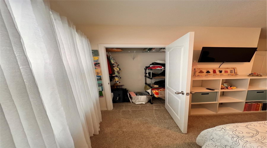 DAVENPORT, Florida 33897, 4 Bedrooms Bedrooms, ,2 BathroomsBathrooms,Residential,For Sale,IGUANA,0,MFRO6406726