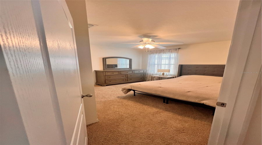 DAVENPORT, Florida 33897, 4 Bedrooms Bedrooms, ,2 BathroomsBathrooms,Residential,For Sale,IGUANA,0,MFRO6406726