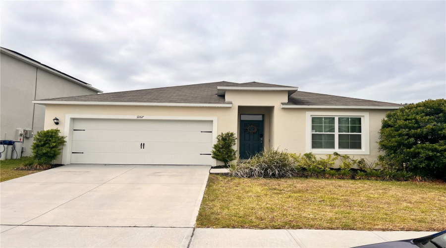 DAVENPORT, Florida 33897, 4 Bedrooms Bedrooms, ,2 BathroomsBathrooms,Residential,For Sale,IGUANA,0,MFRO6406726