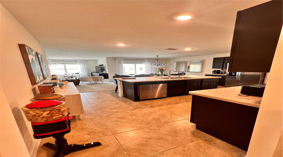 DAVENPORT, Florida 33897, 4 Bedrooms Bedrooms, ,2 BathroomsBathrooms,Residential,For Sale,IGUANA,0,MFRO6406726