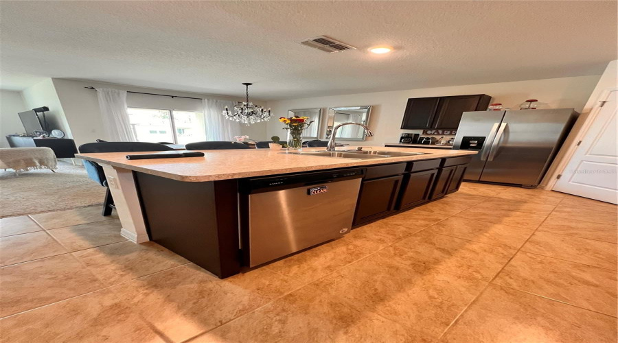 DAVENPORT, Florida 33897, 4 Bedrooms Bedrooms, ,2 BathroomsBathrooms,Residential,For Sale,IGUANA,0,MFRO6406726
