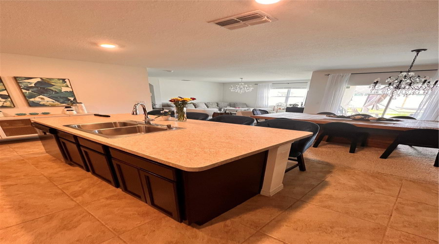DAVENPORT, Florida 33897, 4 Bedrooms Bedrooms, ,2 BathroomsBathrooms,Residential,For Sale,IGUANA,0,MFRO6406726