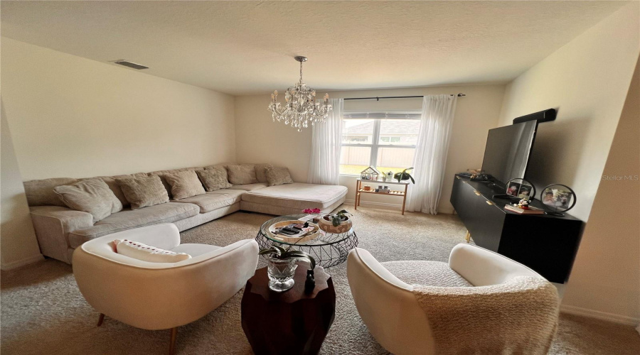 DAVENPORT, Florida 33897, 4 Bedrooms Bedrooms, ,2 BathroomsBathrooms,Residential,For Sale,IGUANA,0,MFRO6406726