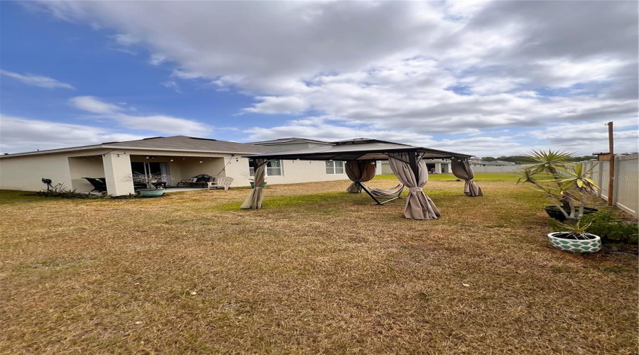 DAVENPORT, Florida 33897, 4 Bedrooms Bedrooms, ,2 BathroomsBathrooms,Residential,For Sale,IGUANA,0,MFRO6406726