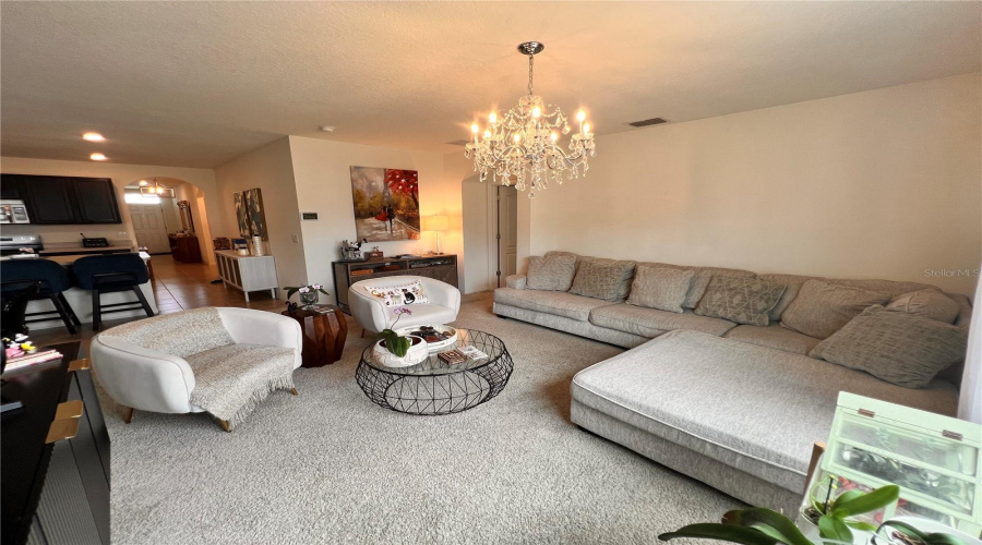 DAVENPORT, Florida 33897, 4 Bedrooms Bedrooms, ,2 BathroomsBathrooms,Residential,For Sale,IGUANA,0,MFRO6406726