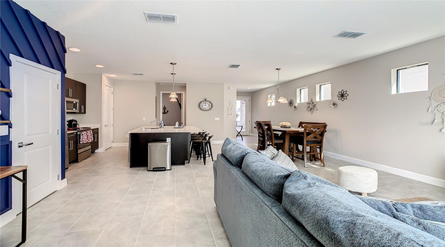 DAVENPORT, Florida 33896, 4 Bedrooms Bedrooms, ,3 BathroomsBathrooms,Residential,For Sale,VILLA DOMANI,0,MFRS5149715