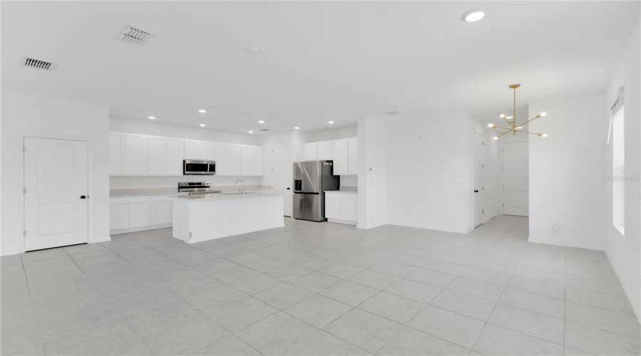 DAVENPORT, Florida 33896, 3 Bedrooms Bedrooms, ,2 BathroomsBathrooms,Residential,For Sale,SANIBEL,0,MFRO6404283
