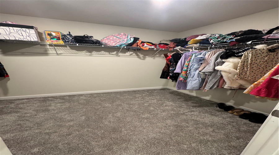 DAVENPORT, Florida 33896, 4 Bedrooms Bedrooms, ,3 BathroomsBathrooms,Residential,For Sale,DELIGHTFUL,0,MFRS5149730