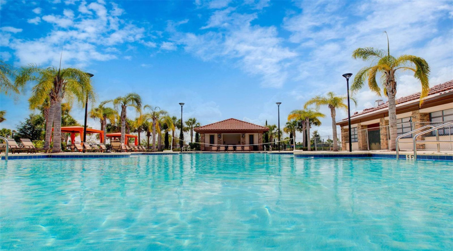 DAVENPORT, Florida 33837, 5 Bedrooms Bedrooms, ,4 BathroomsBathrooms,Residential,For Sale,OAK SPRING,0,MFRO6405907