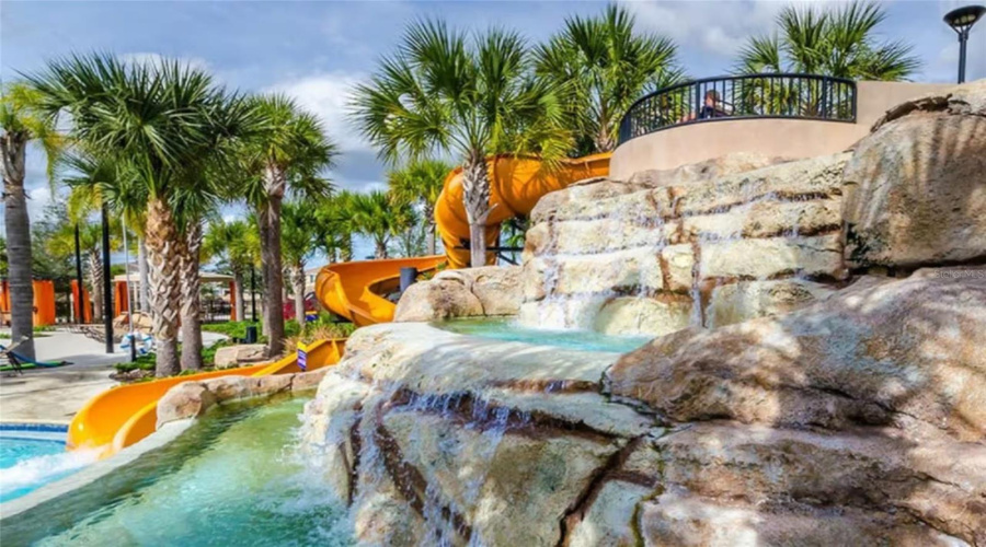 DAVENPORT, Florida 33837, 5 Bedrooms Bedrooms, ,4 BathroomsBathrooms,Residential,For Sale,OAK SPRING,0,MFRO6405907