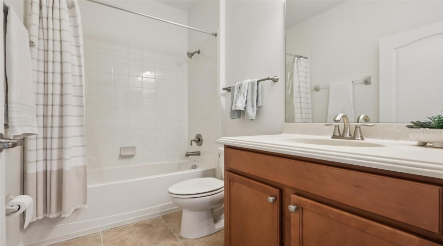Downstairs Full Bath