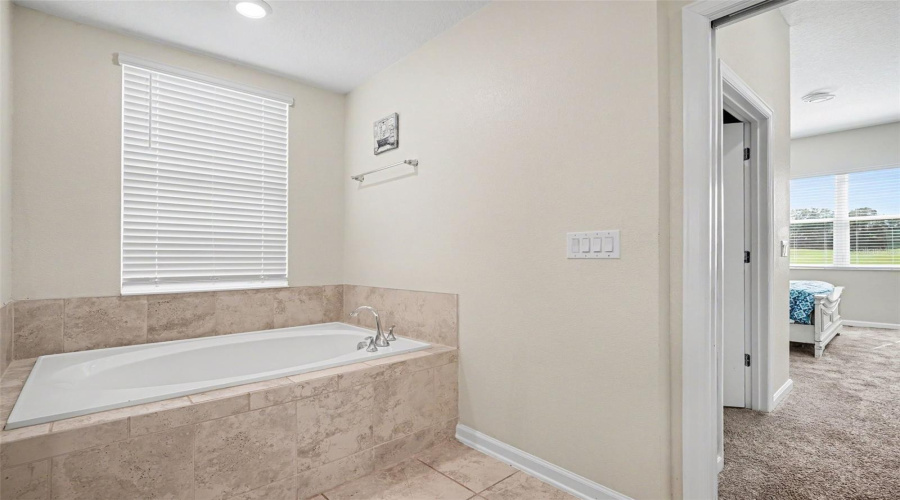 DAVENPORT, Florida 33896, 2 Bedrooms Bedrooms, ,2 BathroomsBathrooms,Residential,For Sale,OCEAN COURSE,0,MFRO6405143