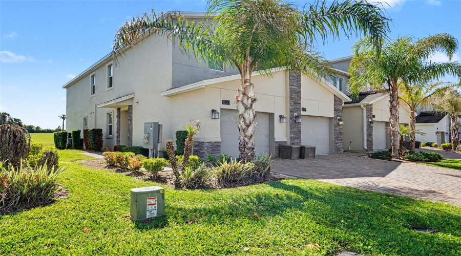 DAVENPORT, Florida 33896, 2 Bedrooms Bedrooms, ,2 BathroomsBathrooms,Residential,For Sale,OCEAN COURSE,0,MFRO6405143