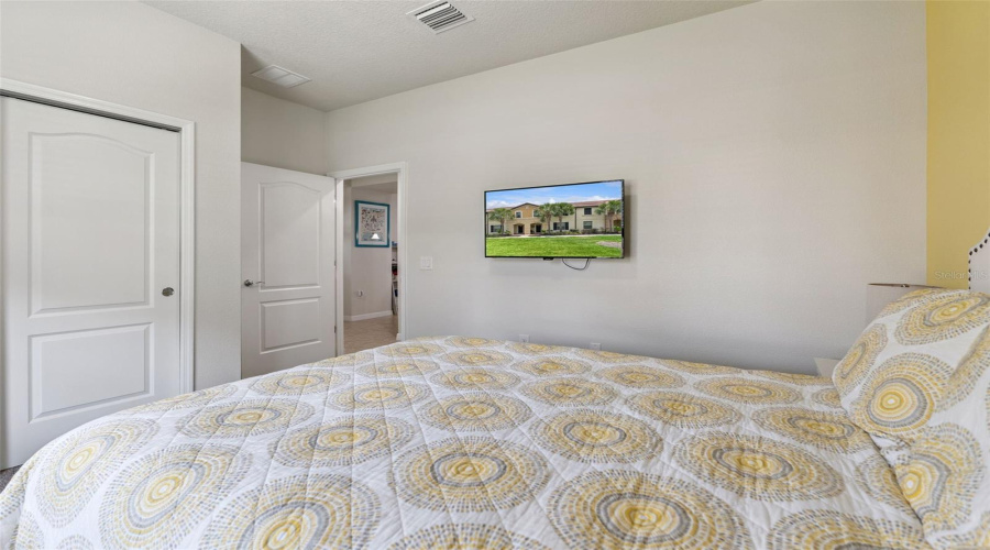 KISSIMMEE, Florida 34747, 5 Bedrooms Bedrooms, ,4 BathroomsBathrooms,Residential,For Sale,MAJORCA,0,MFRS5149758
