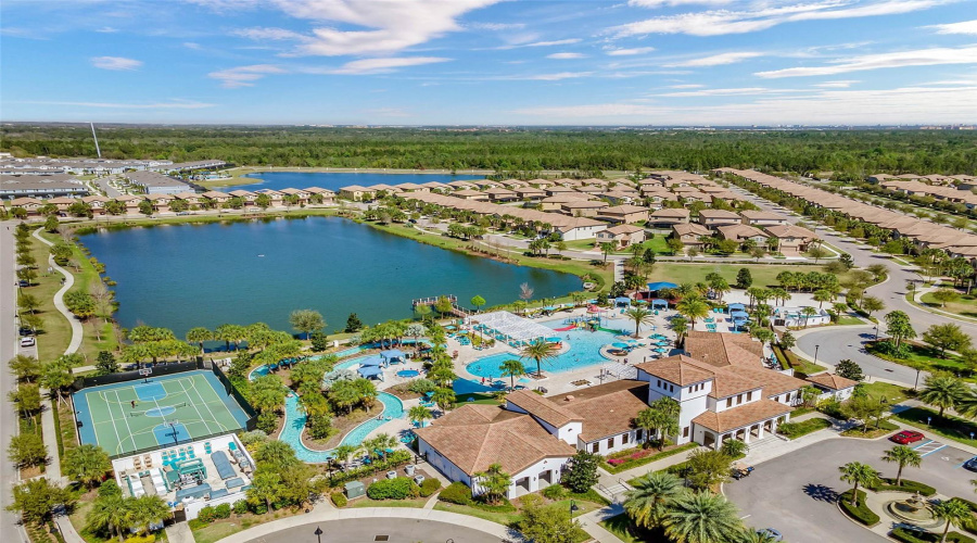 KISSIMMEE, Florida 34747, 5 Bedrooms Bedrooms, ,4 BathroomsBathrooms,Residential,For Sale,MAJORCA,0,MFRS5149758