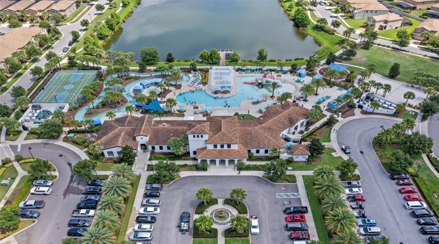 KISSIMMEE, Florida 34747, 5 Bedrooms Bedrooms, ,4 BathroomsBathrooms,Residential,For Sale,MAJORCA,0,MFRS5149758