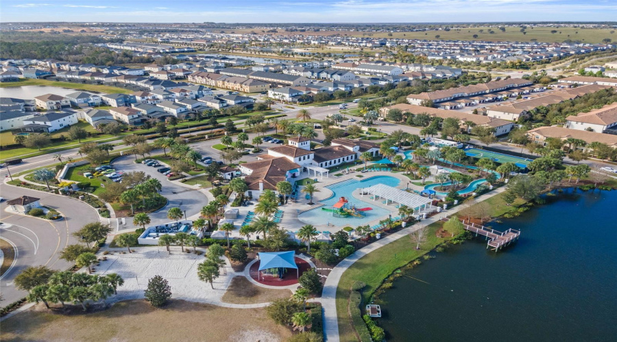 KISSIMMEE, Florida 34747, 5 Bedrooms Bedrooms, ,4 BathroomsBathrooms,Residential,For Sale,MAJORCA,0,MFRS5149758