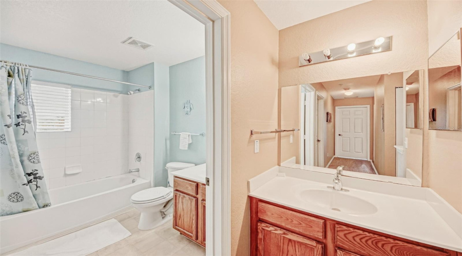 KISSIMMEE, Florida 34746, 4 Bedrooms Bedrooms, ,3 BathroomsBathrooms,Residential,For Sale,LODI,0,MFRO6407169