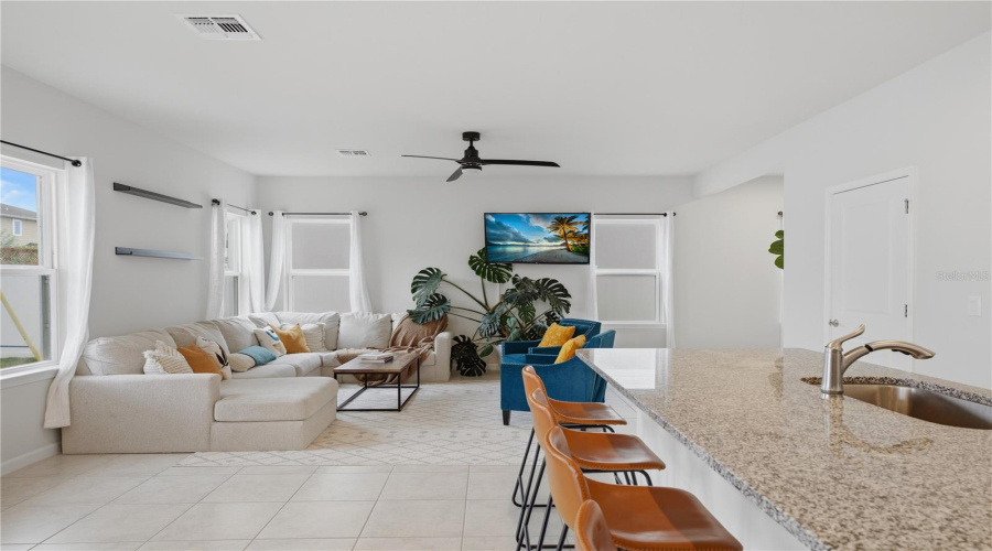DAVENPORT, Florida 33837, 3 Bedrooms Bedrooms, ,2 BathroomsBathrooms,Residential,For Sale,OCEANIA,0,MFRO6407277