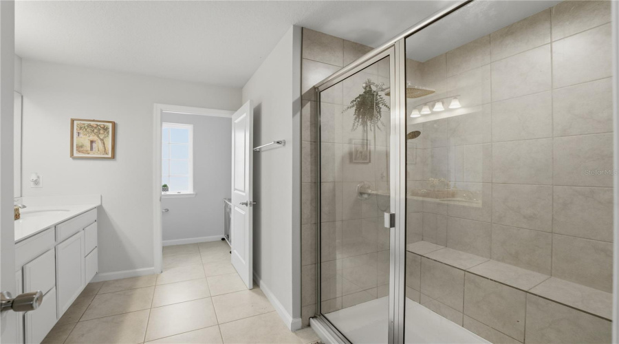 DAVENPORT, Florida 33837, 3 Bedrooms Bedrooms, ,2 BathroomsBathrooms,Residential,For Sale,OCEANIA,0,MFRO6407277