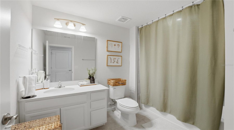 DAVENPORT, Florida 33837, 3 Bedrooms Bedrooms, ,2 BathroomsBathrooms,Residential,For Sale,OCEANIA,0,MFRO6407277