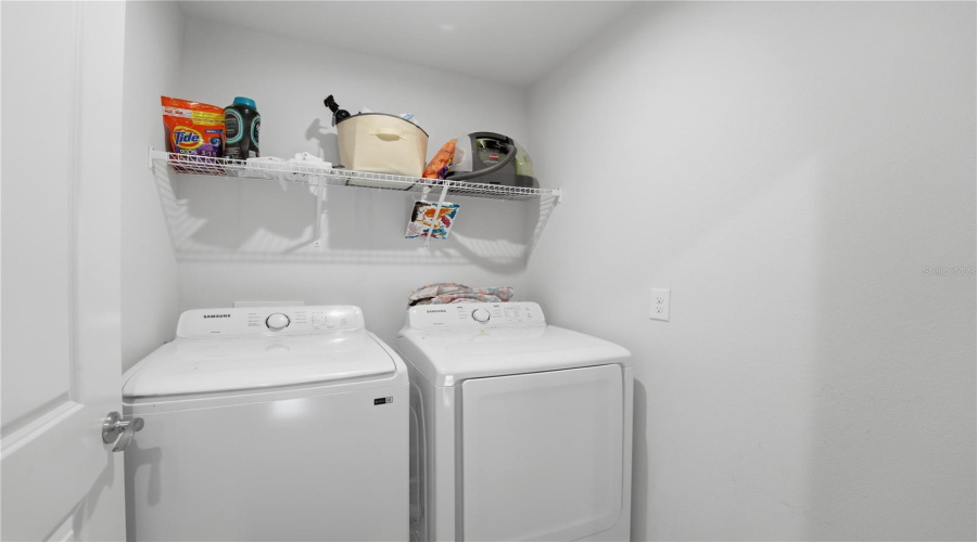 DAVENPORT, Florida 33837, 3 Bedrooms Bedrooms, ,2 BathroomsBathrooms,Residential,For Sale,OCEANIA,0,MFRO6407277