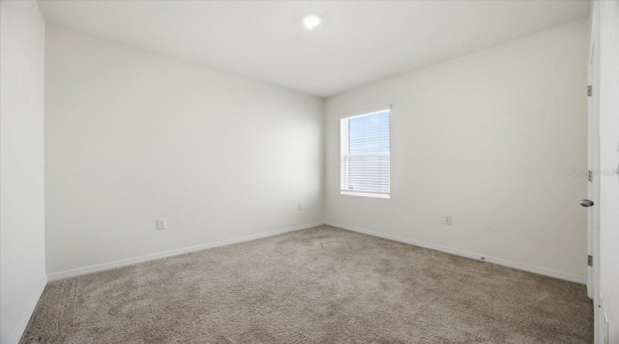 DAVENPORT, Florida 33837, 3 Bedrooms Bedrooms, ,2 BathroomsBathrooms,Residential,For Sale,GINA,0,MFRO6407372