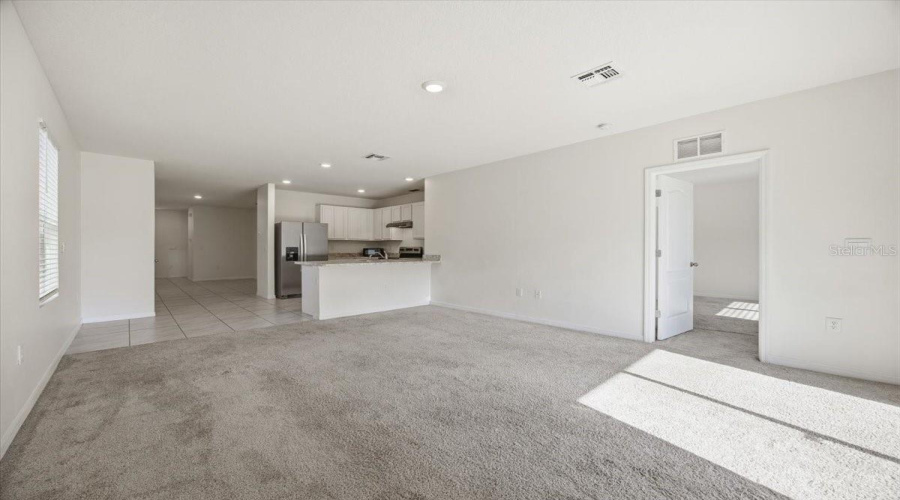 DAVENPORT, Florida 33837, 3 Bedrooms Bedrooms, ,2 BathroomsBathrooms,Residential,For Sale,GINA,0,MFRO6407372