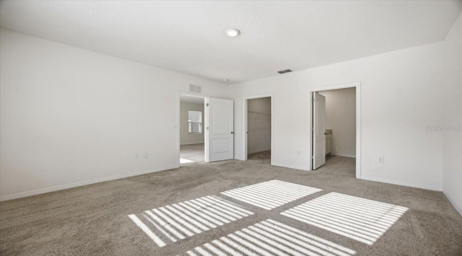 DAVENPORT, Florida 33837, 3 Bedrooms Bedrooms, ,2 BathroomsBathrooms,Residential,For Sale,GINA,0,MFRO6407372