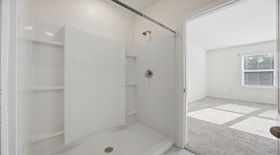 DAVENPORT, Florida 33837, 3 Bedrooms Bedrooms, ,2 BathroomsBathrooms,Residential,For Sale,GINA,0,MFRO6407372