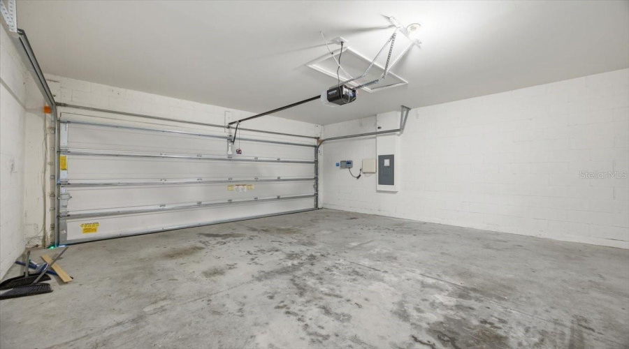 DAVENPORT, Florida 33837, 3 Bedrooms Bedrooms, ,2 BathroomsBathrooms,Residential,For Sale,GINA,0,MFRO6407372