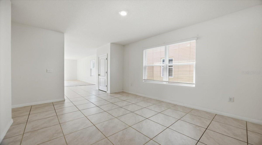 DAVENPORT, Florida 33837, 3 Bedrooms Bedrooms, ,2 BathroomsBathrooms,Residential,For Sale,GINA,0,MFRO6407372