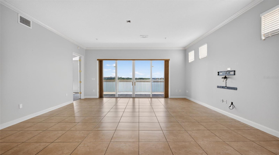 ORLANDO, Florida 32836, 3 Bedrooms Bedrooms, ,2 BathroomsBathrooms,Residential,For Sale,THE ESPLANADE,0,MFRO6407387
