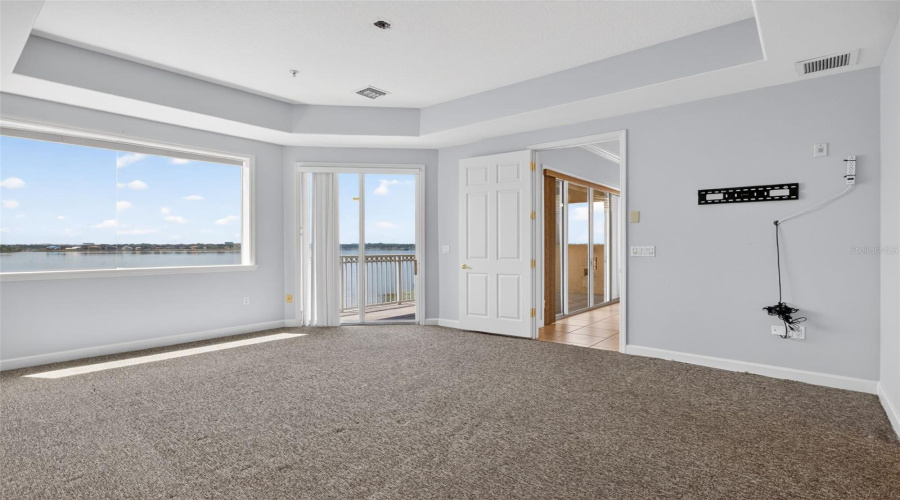 ORLANDO, Florida 32836, 3 Bedrooms Bedrooms, ,2 BathroomsBathrooms,Residential,For Sale,THE ESPLANADE,0,MFRO6407387