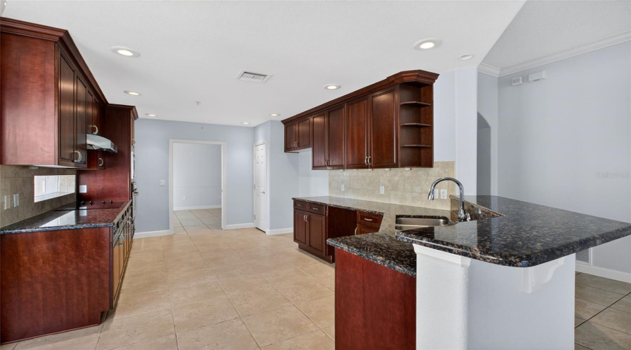 ORLANDO, Florida 32836, 3 Bedrooms Bedrooms, ,2 BathroomsBathrooms,Residential,For Sale,THE ESPLANADE,0,MFRO6407387