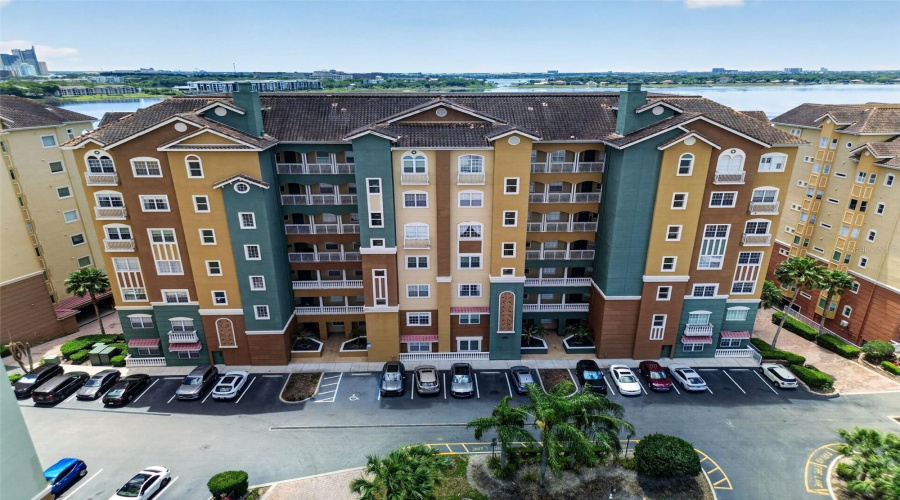 ORLANDO, Florida 32836, 3 Bedrooms Bedrooms, ,2 BathroomsBathrooms,Residential,For Sale,THE ESPLANADE,0,MFRO6407387
