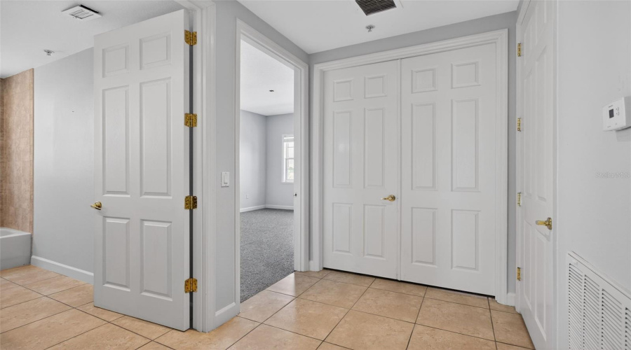 ORLANDO, Florida 32836, 3 Bedrooms Bedrooms, ,2 BathroomsBathrooms,Residential,For Sale,THE ESPLANADE,0,MFRO6407387