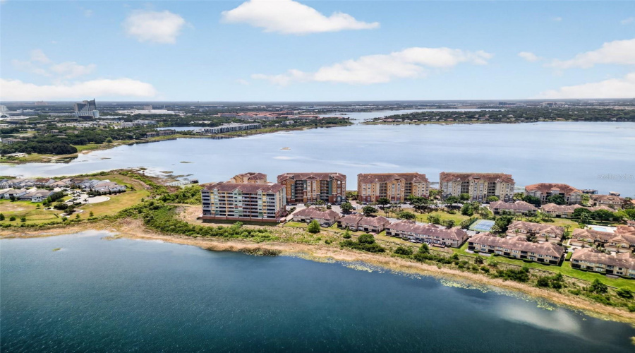 ORLANDO, Florida 32836, 3 Bedrooms Bedrooms, ,2 BathroomsBathrooms,Residential,For Sale,THE ESPLANADE,0,MFRO6407387