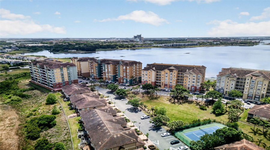 ORLANDO, Florida 32836, 3 Bedrooms Bedrooms, ,2 BathroomsBathrooms,Residential,For Sale,THE ESPLANADE,0,MFRO6407387