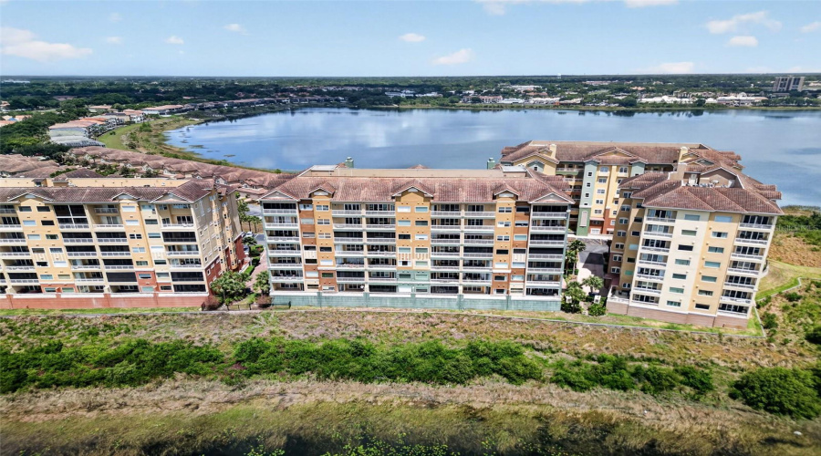 ORLANDO, Florida 32836, 3 Bedrooms Bedrooms, ,2 BathroomsBathrooms,Residential,For Sale,THE ESPLANADE,0,MFRO6407387