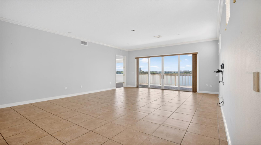ORLANDO, Florida 32836, 3 Bedrooms Bedrooms, ,2 BathroomsBathrooms,Residential,For Sale,THE ESPLANADE,0,MFRO6407387